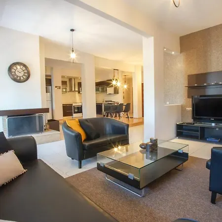 Irini's Sea View 145m2 Appartement *